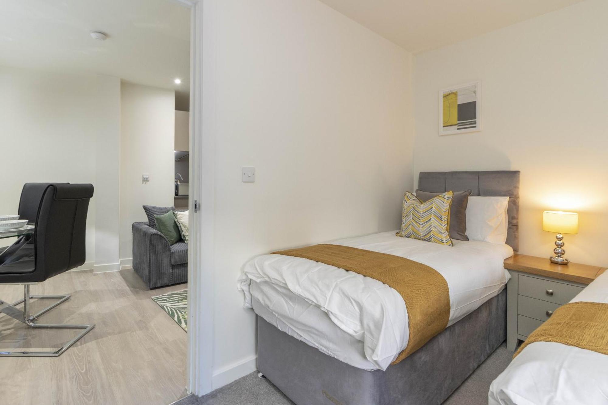 Ferienwohnung Linacre 11 - Modern 2 Bed Behind The Cathedral With Free Parking And Fast Wifi Exeter Exterior foto