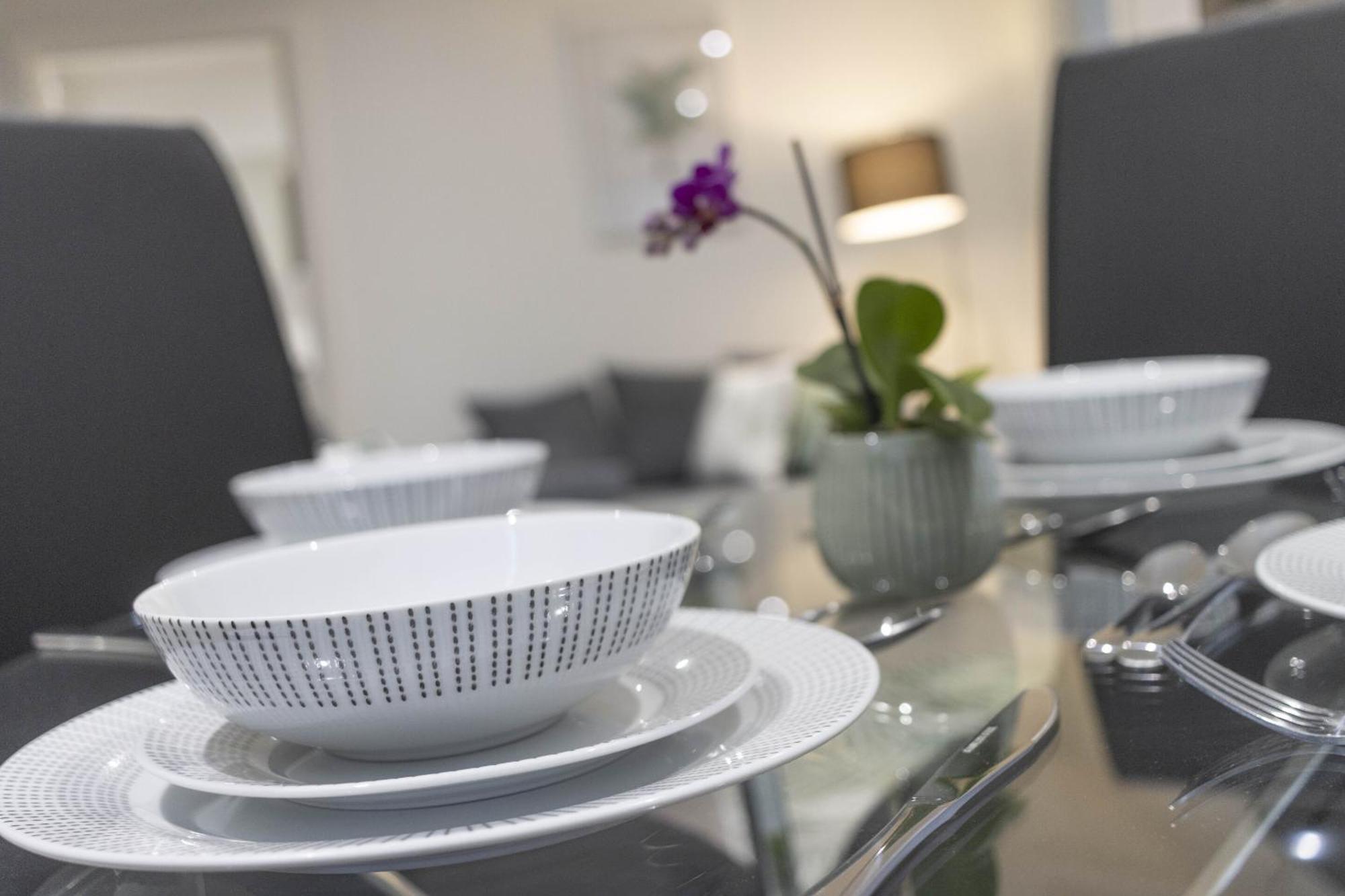 Ferienwohnung Linacre 11 - Modern 2 Bed Behind The Cathedral With Free Parking And Fast Wifi Exeter Exterior foto