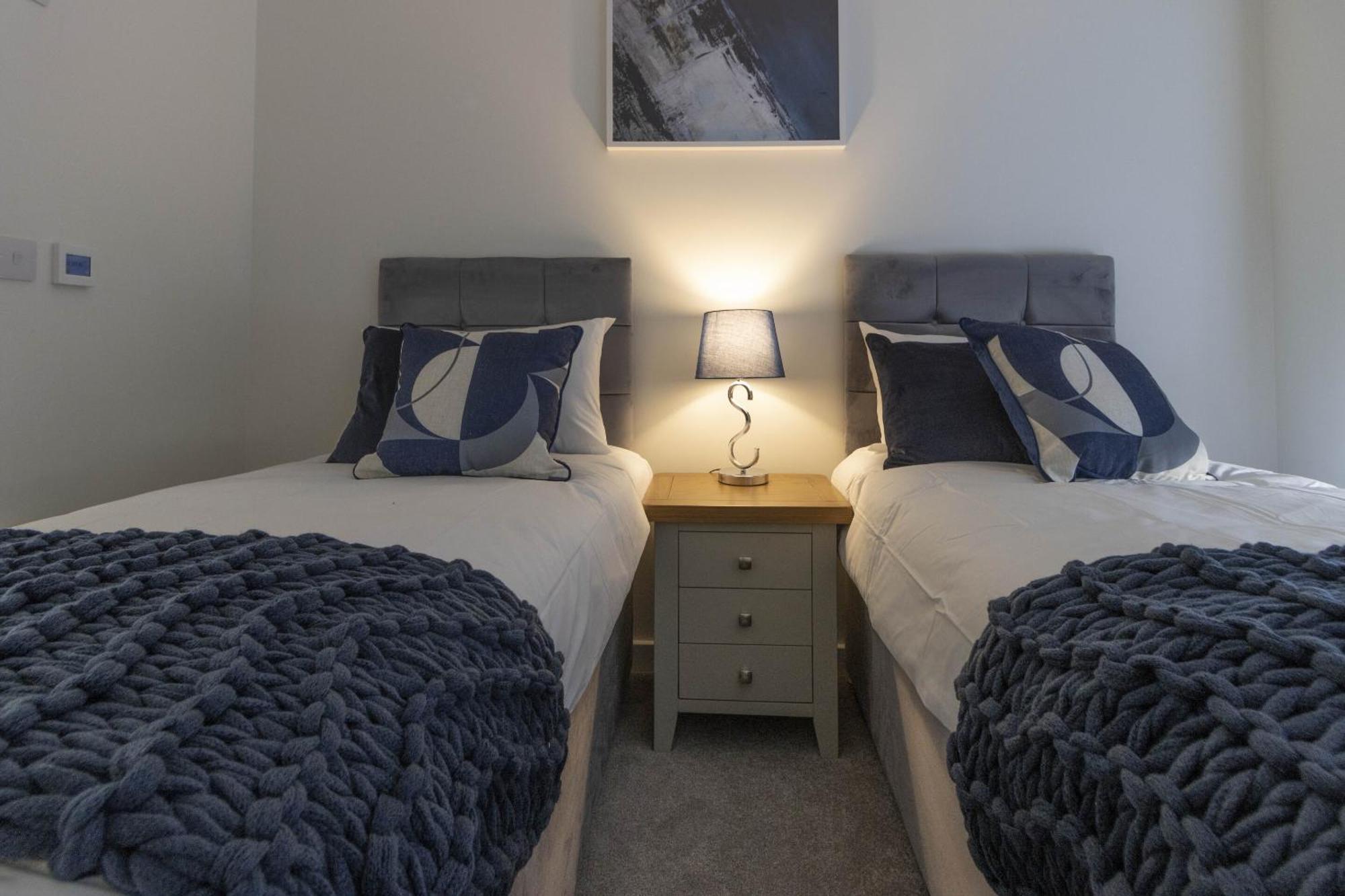 Ferienwohnung Linacre 11 - Modern 2 Bed Behind The Cathedral With Free Parking And Fast Wifi Exeter Exterior foto